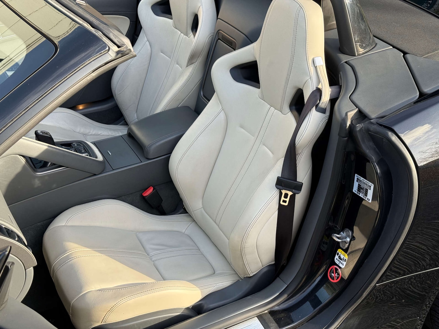 Used Jaguar F-Type 2013 for sale - 76935488: Photo 28