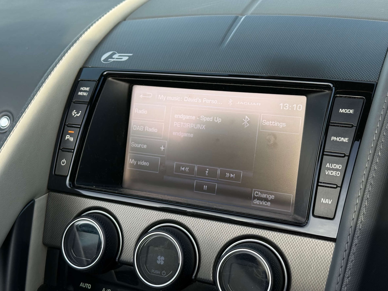 Used Jaguar F-Type 2013 for sale - 76935488: Photo 38