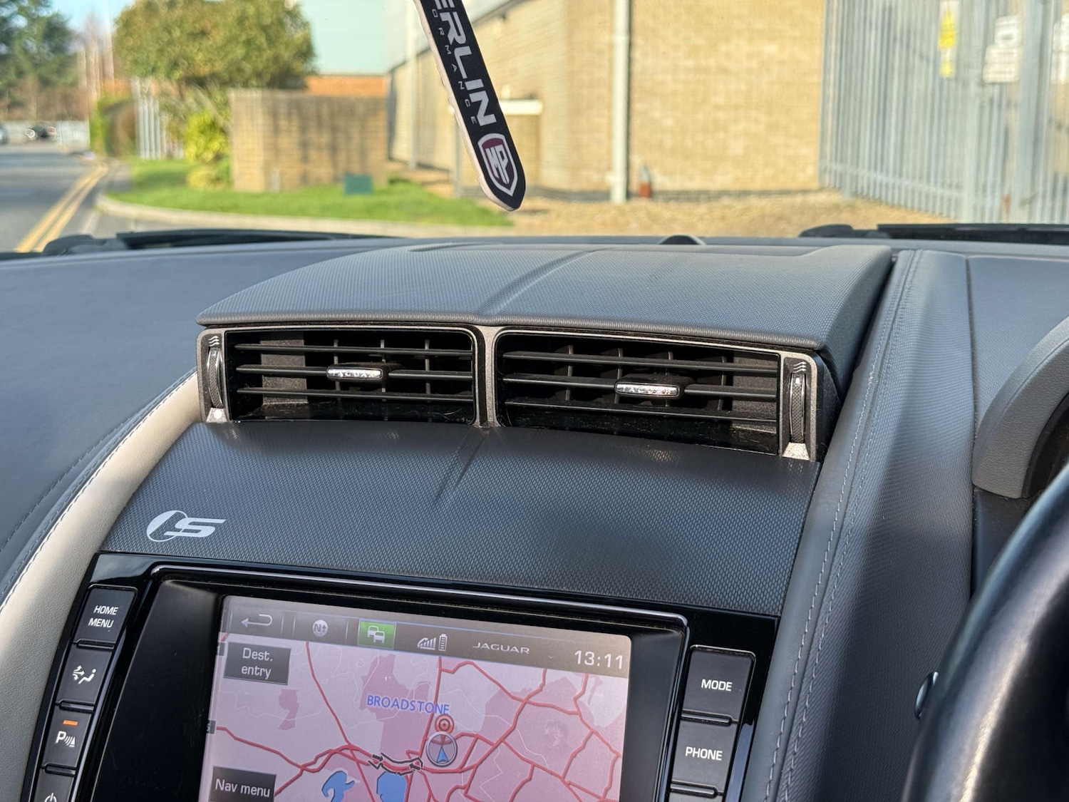 Used Jaguar F-Type 2013 for sale - 76935488: Photo 45