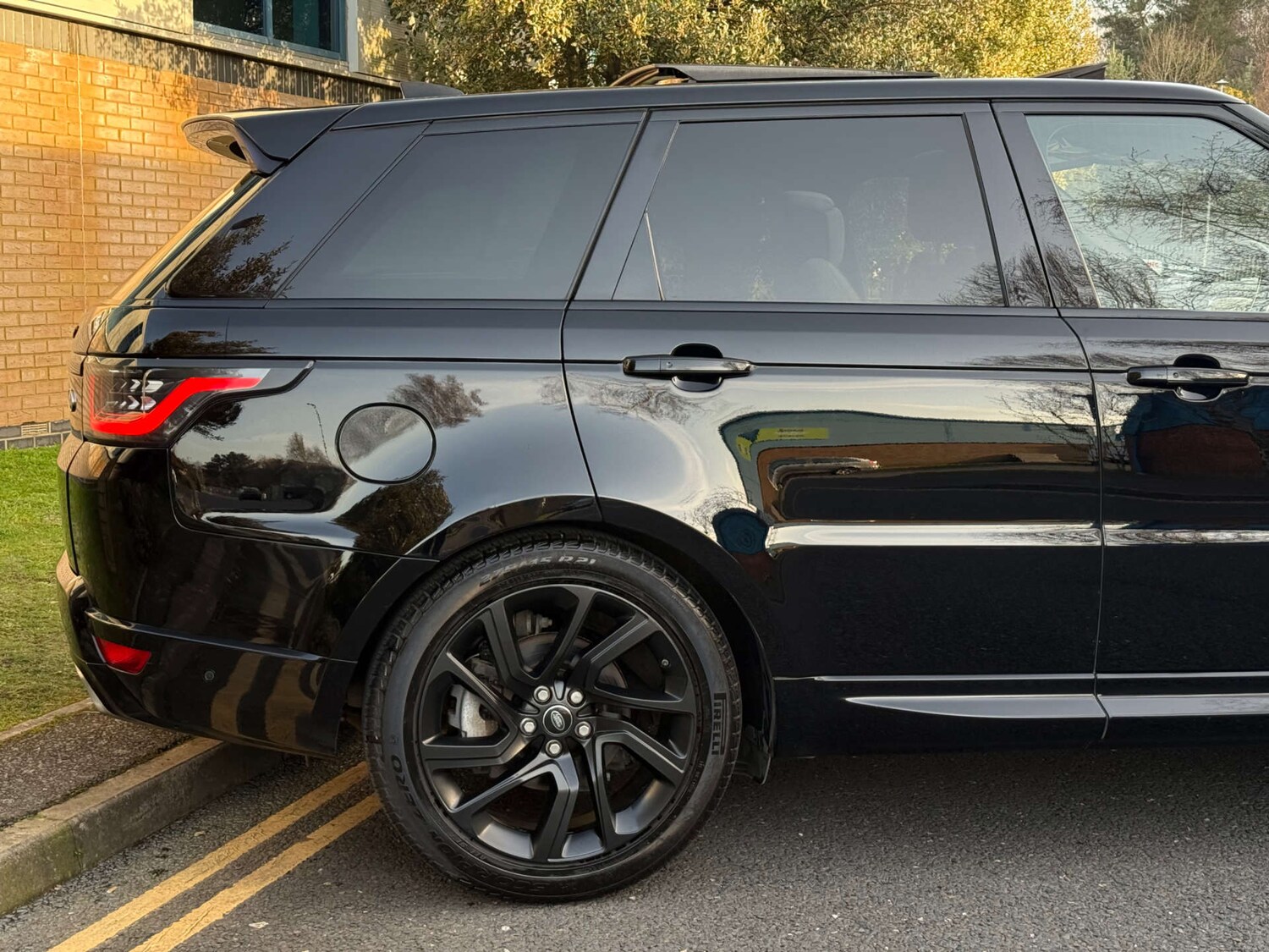 Used Land Rover Range Rover Sport 2018 for sale - 77673749: Photo 10