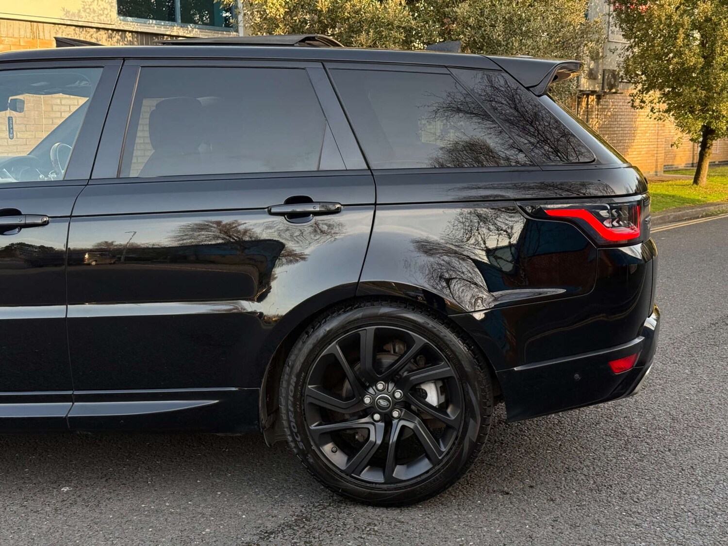 Used Land Rover Range Rover Sport 2018 for sale - 77673749: Photo 17