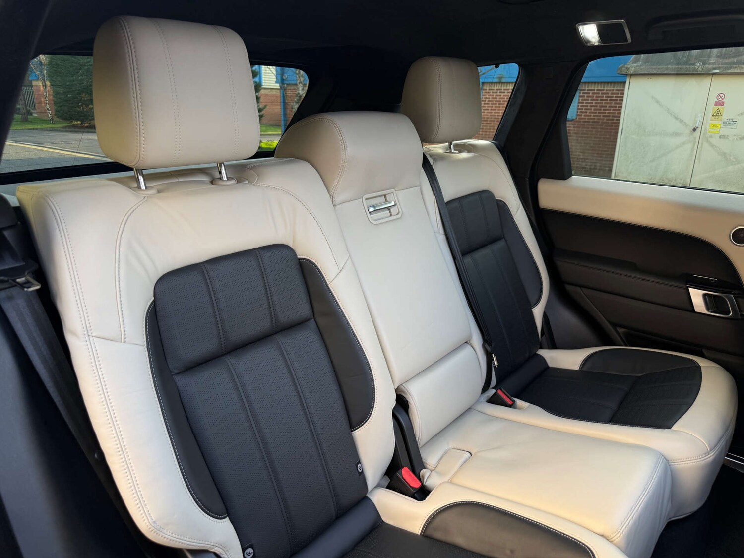 Used Land Rover Range Rover Sport 2018 for sale - 77673749: Photo 39