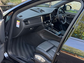 Used Porsche Macan 2021 for sale - 78381415: Photo