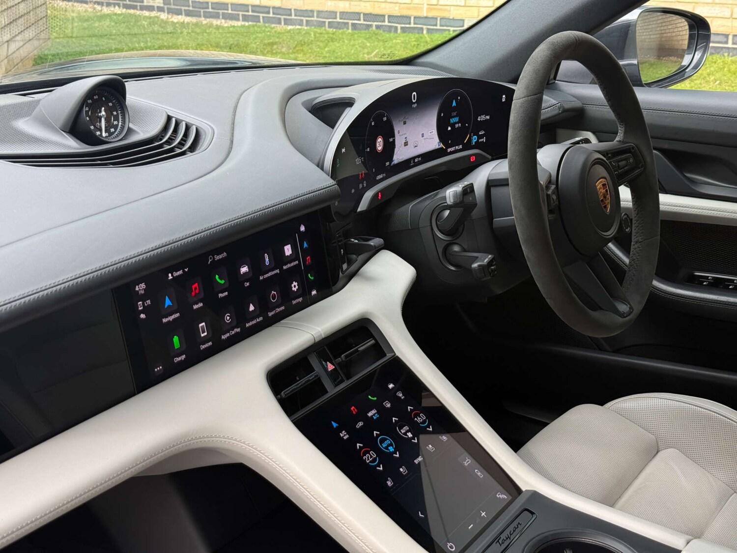 Used Porsche Taycan 2020 for sale - 78210424: Photo 19