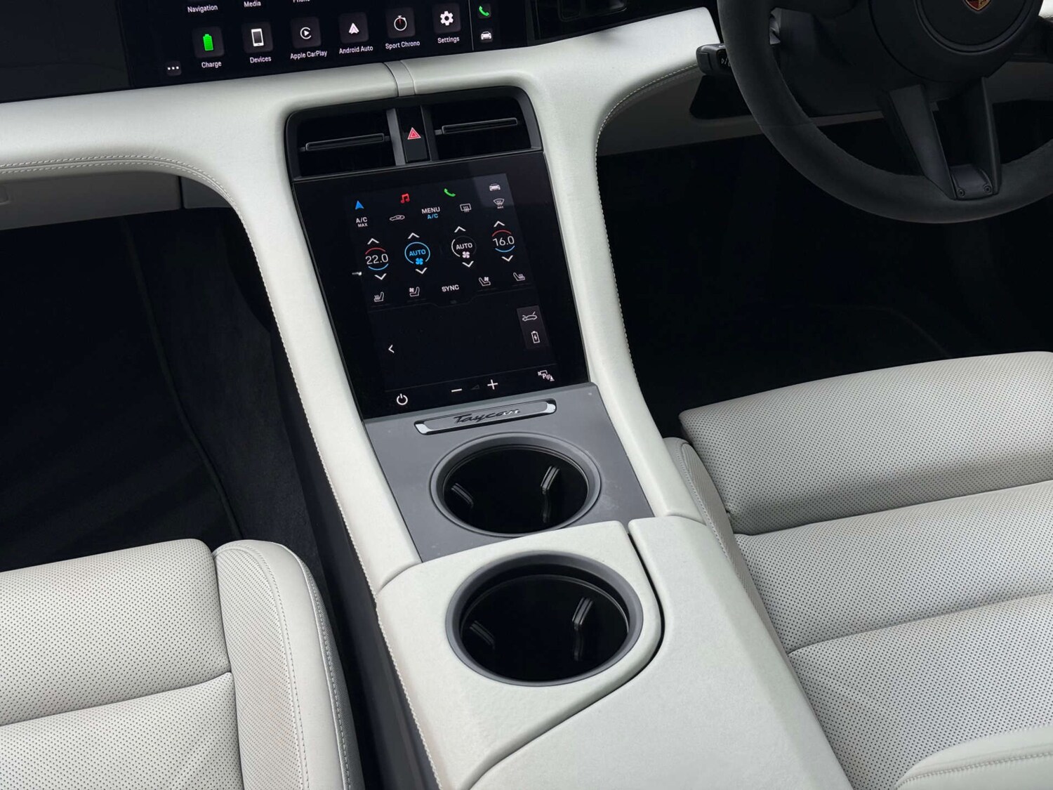 Used Porsche Taycan 2020 for sale - 78210424: Photo 25