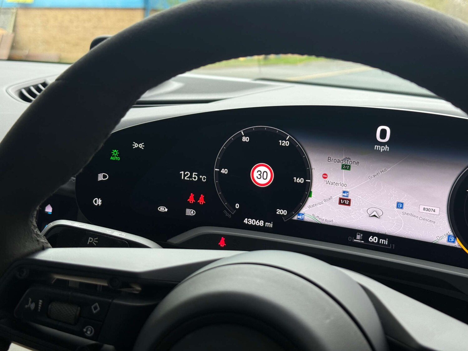 Used Porsche Taycan 2020 for sale - 78210424: Photo 30