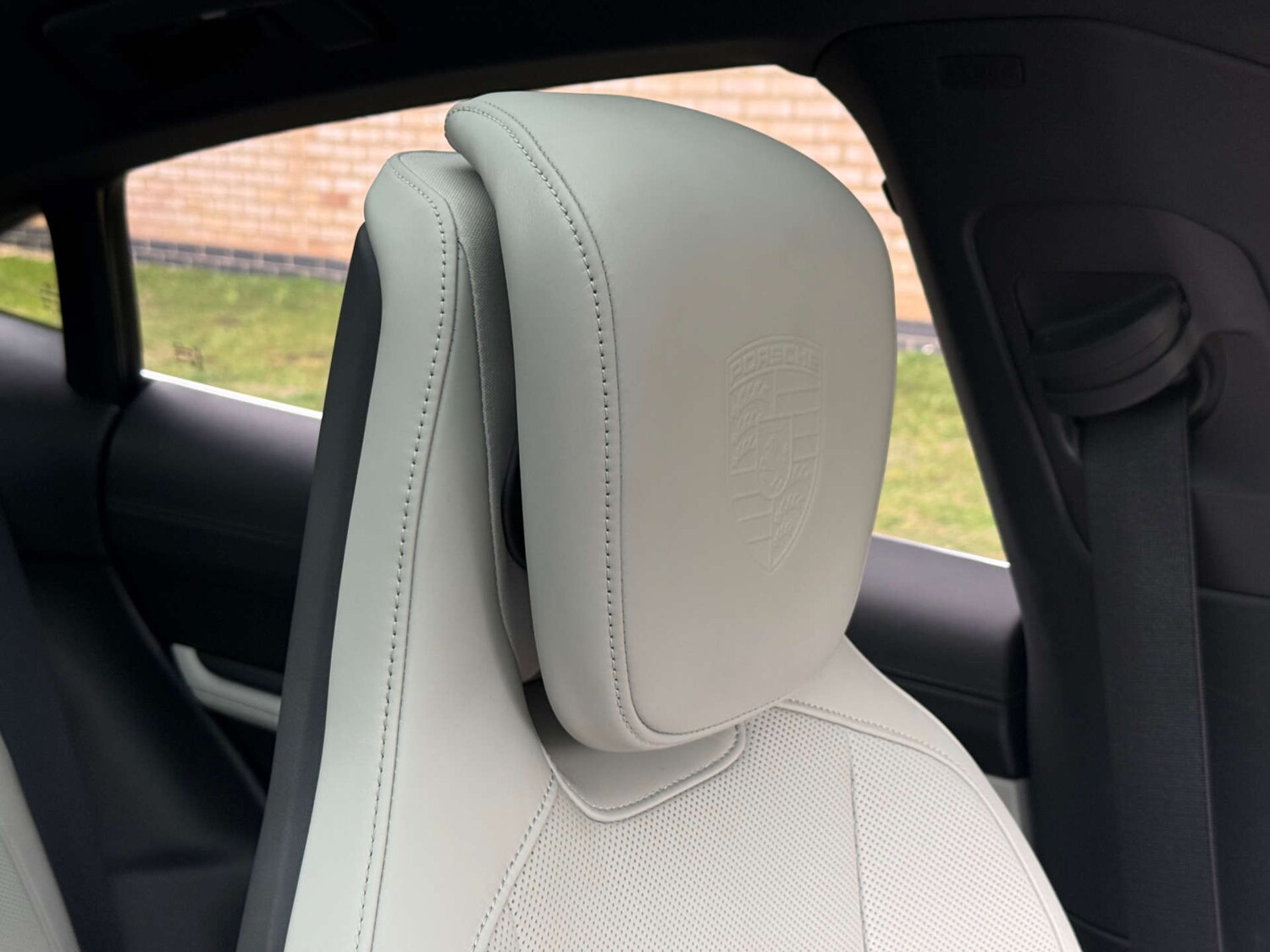 Used Porsche Taycan 2020 for sale - 78210424: Photo 40