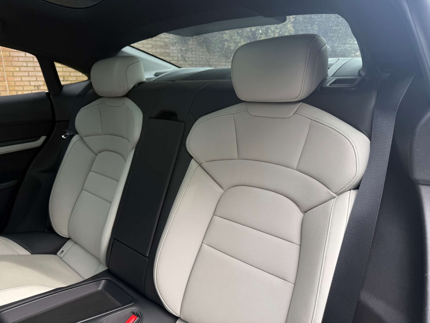 Used Porsche Taycan 2020 for sale - 78210424: Photo 43