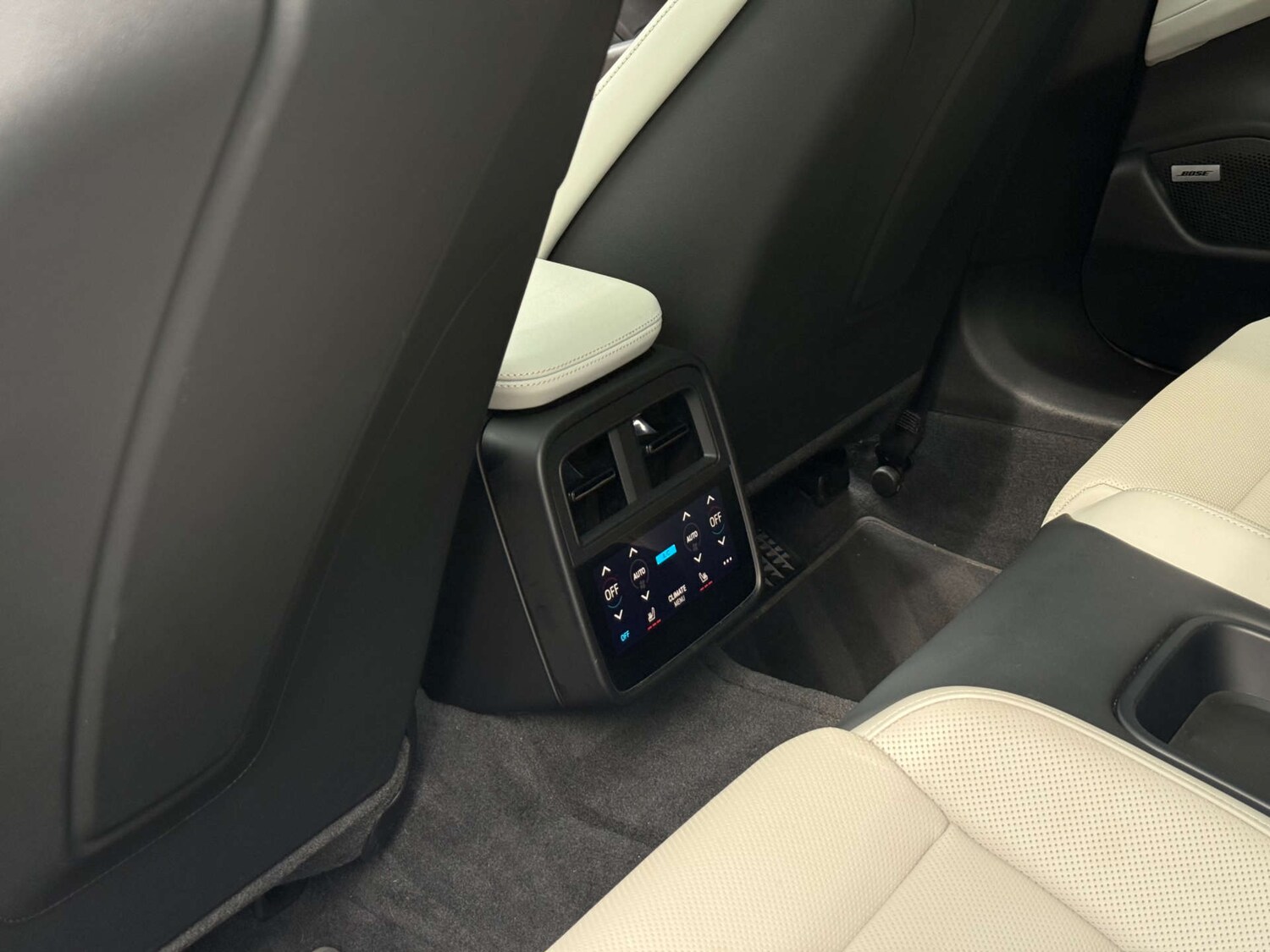 Used Porsche Taycan 2020 for sale - 78210424: Photo 48