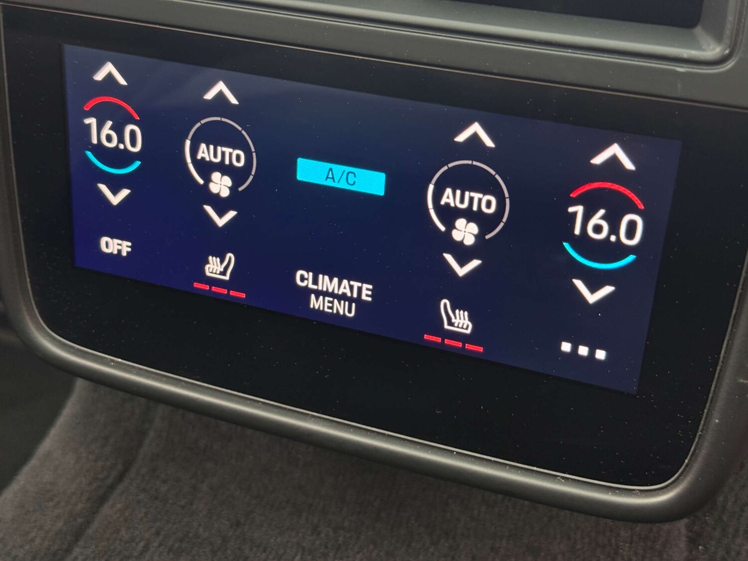 Used Porsche Taycan 2020 for sale - 78210424: Photo 50