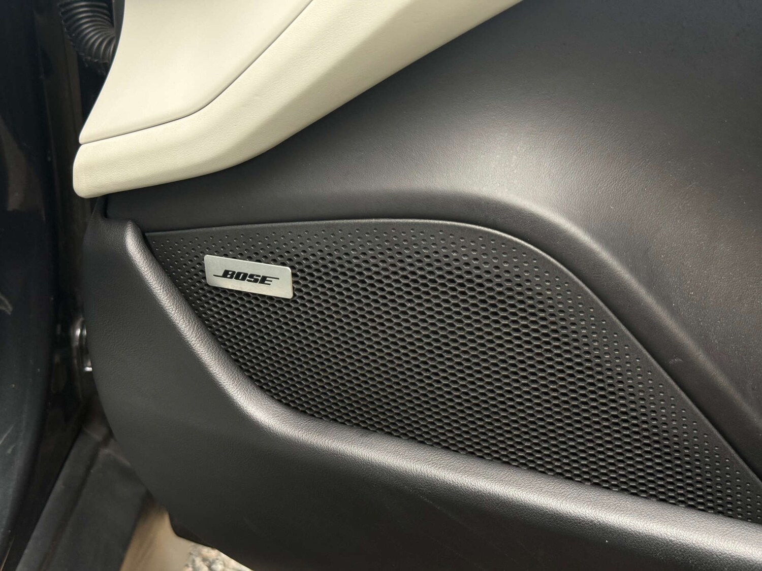 Used Porsche Taycan 2020 for sale - 78210424: Photo 61