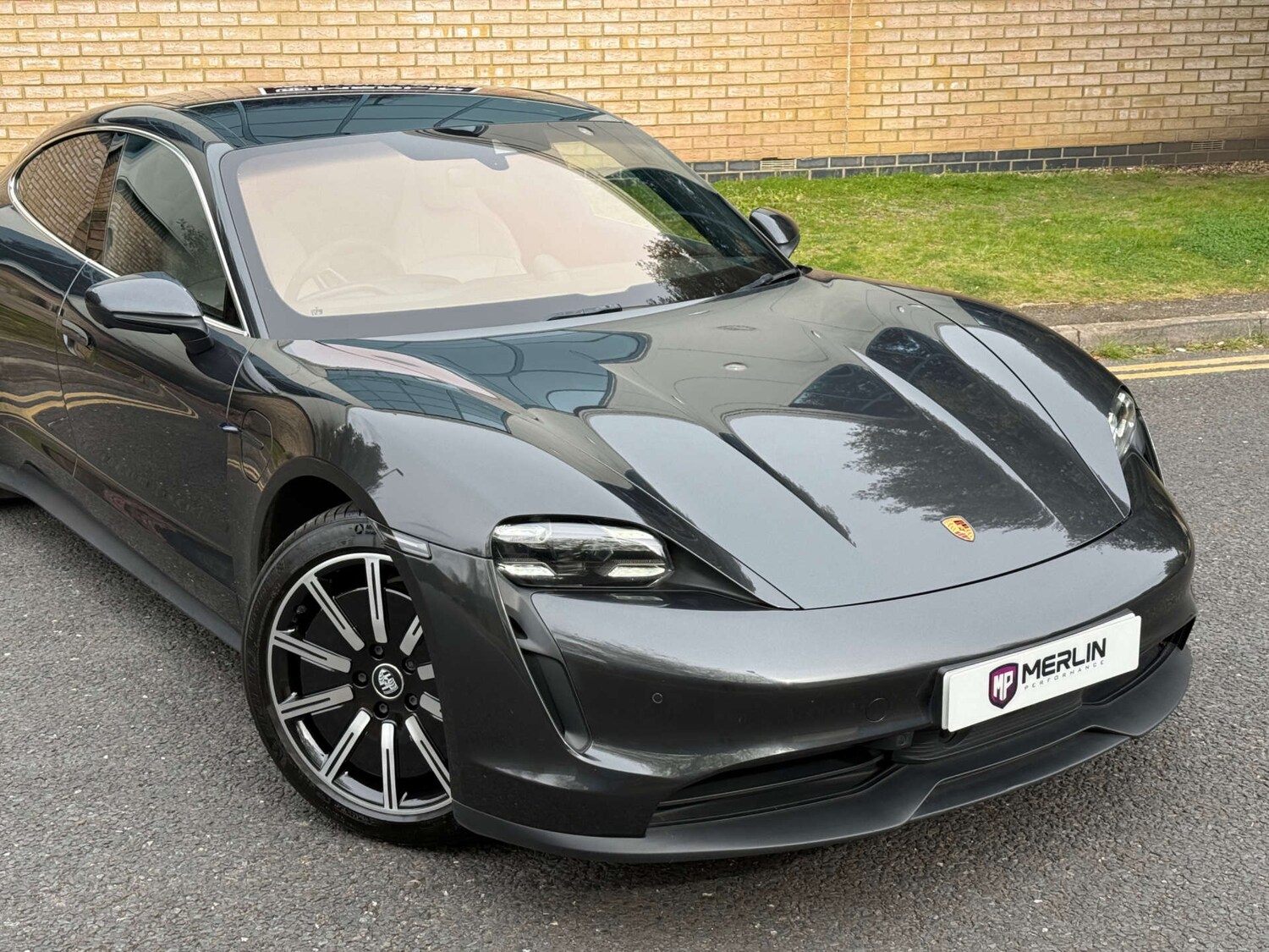 Used Porsche Taycan 2020 for sale - 78210424: Photo 7