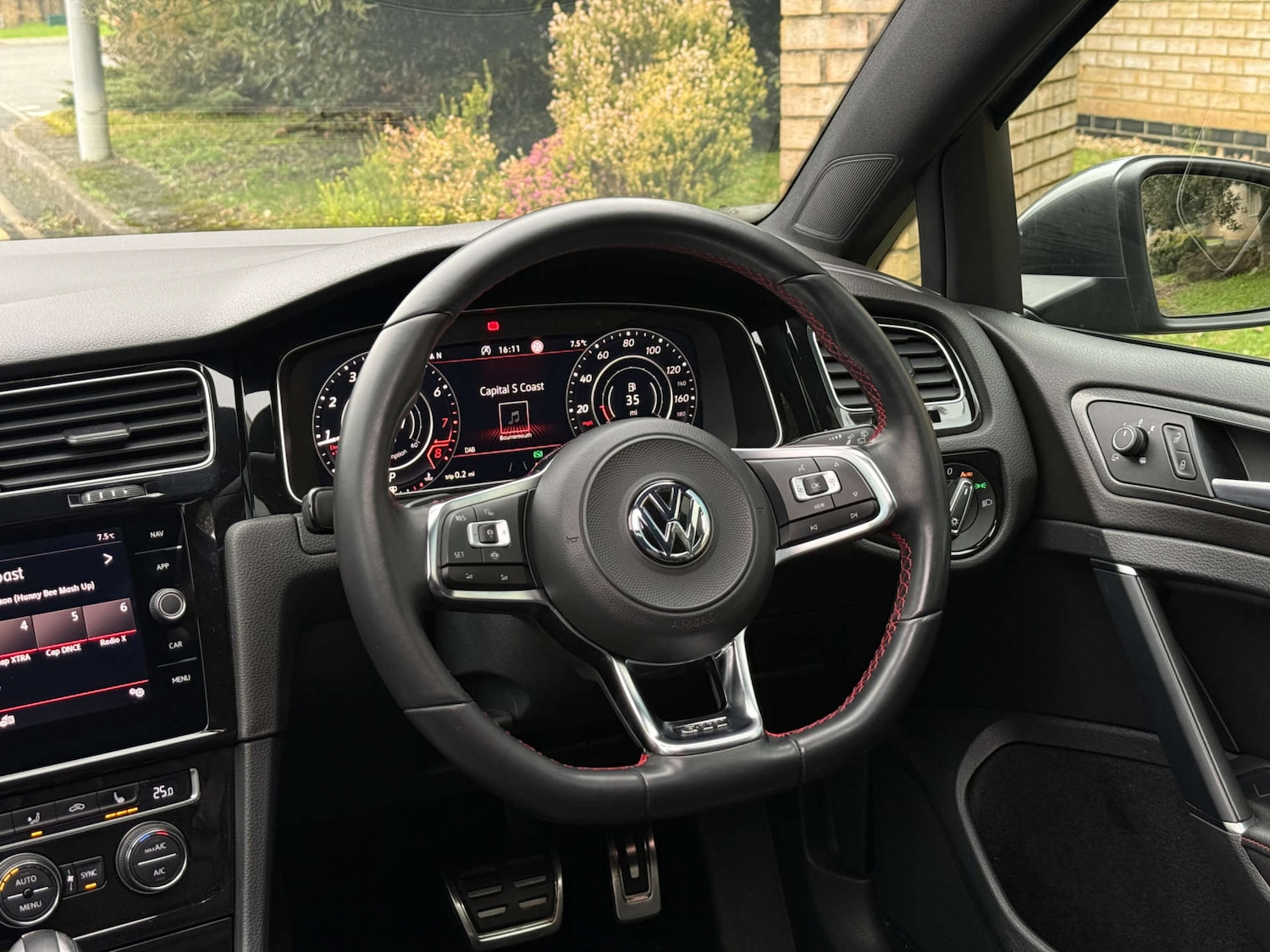 Used Volkswagen Golf 2019 for sale - 77916377: Photo 21