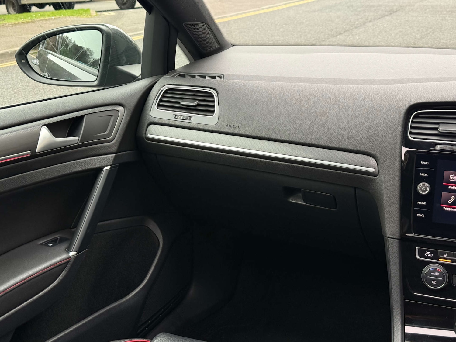 Used Volkswagen Golf 2019 for sale - 77916377: Photo 23