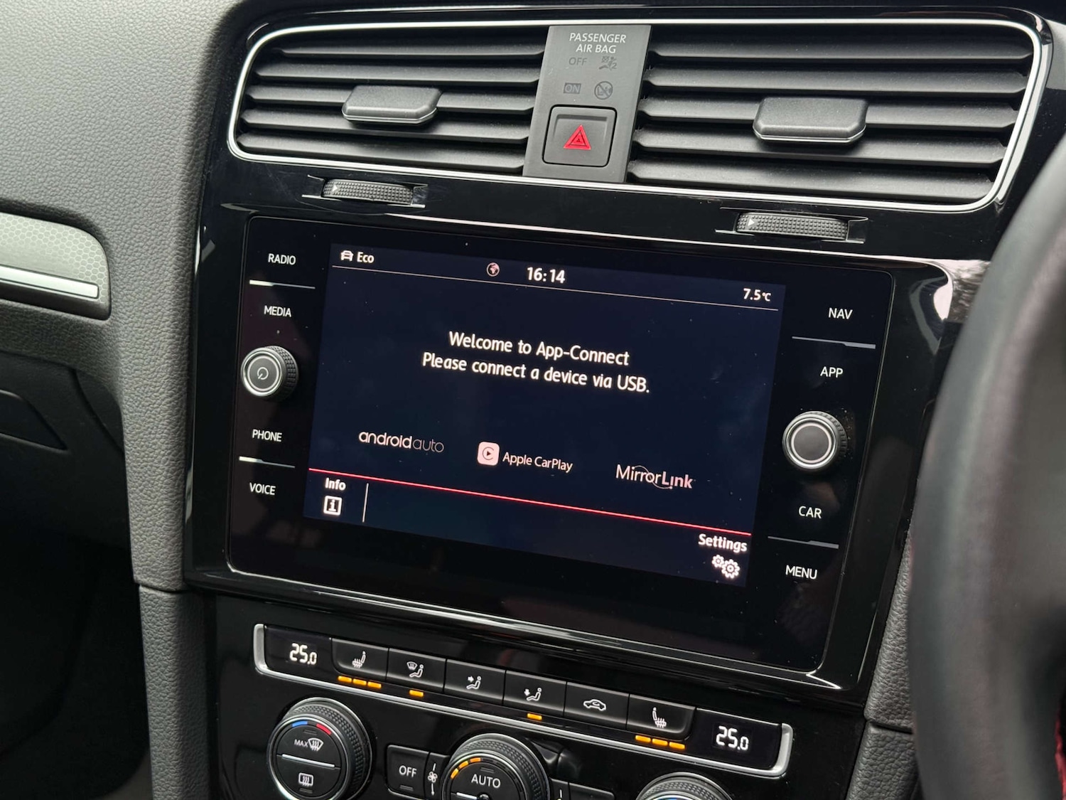 Used Volkswagen Golf 2019 for sale - 77916377: Photo 31