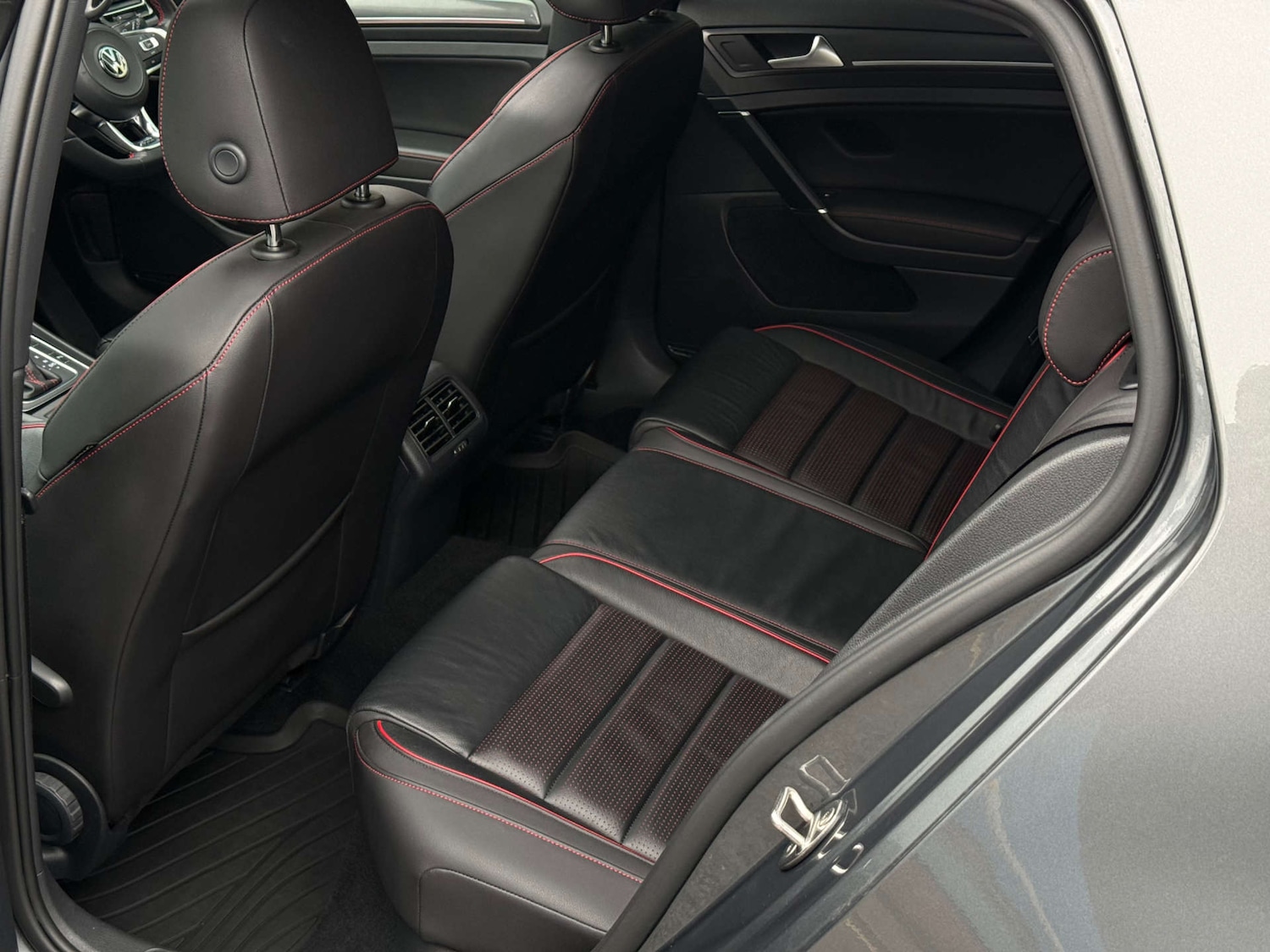 Used Volkswagen Golf 2019 for sale - 77916377: Photo 42