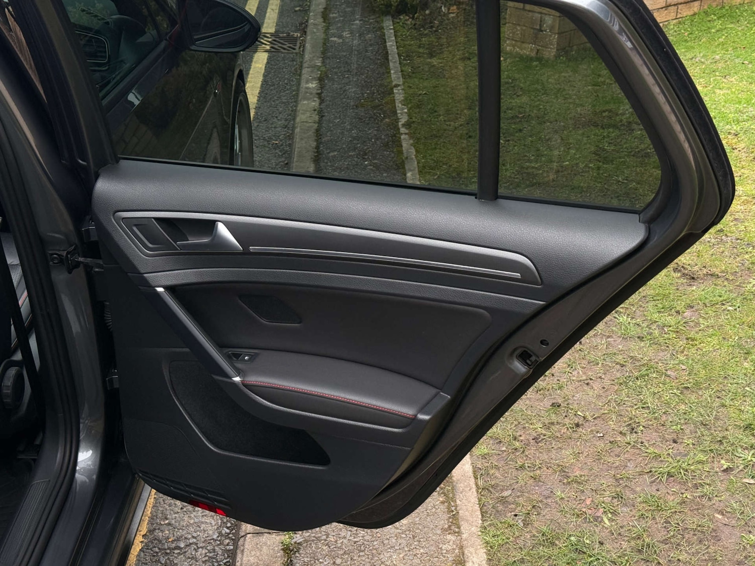 Used Volkswagen Golf 2019 for sale - 77916377: Photo 53