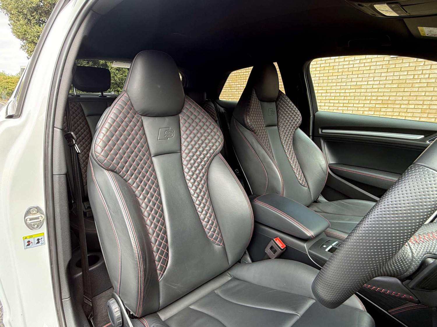 Used Audi A3 2017 for sale - 77049115: Photo 2