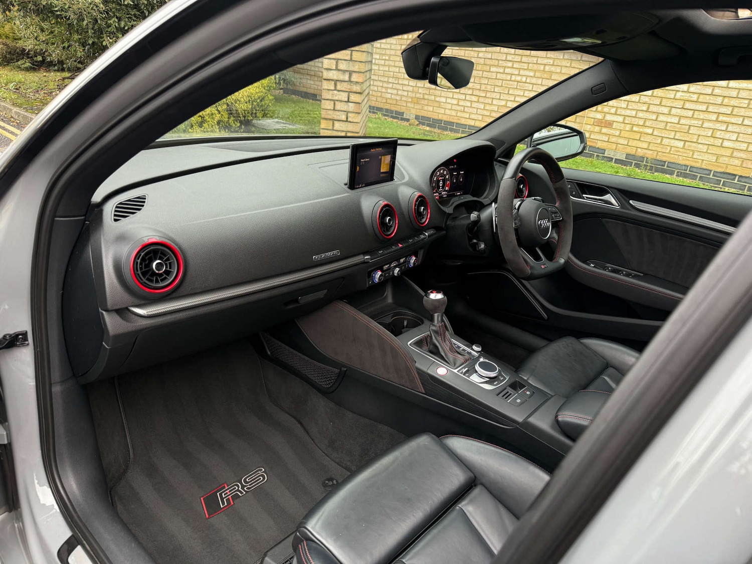 Used Audi RS3 2018 for sale - 76589710: Photo 3