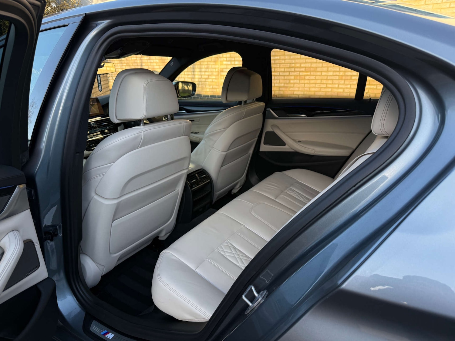 Used BMW 5 Series 2017 for sale - 77729019: Photo 34