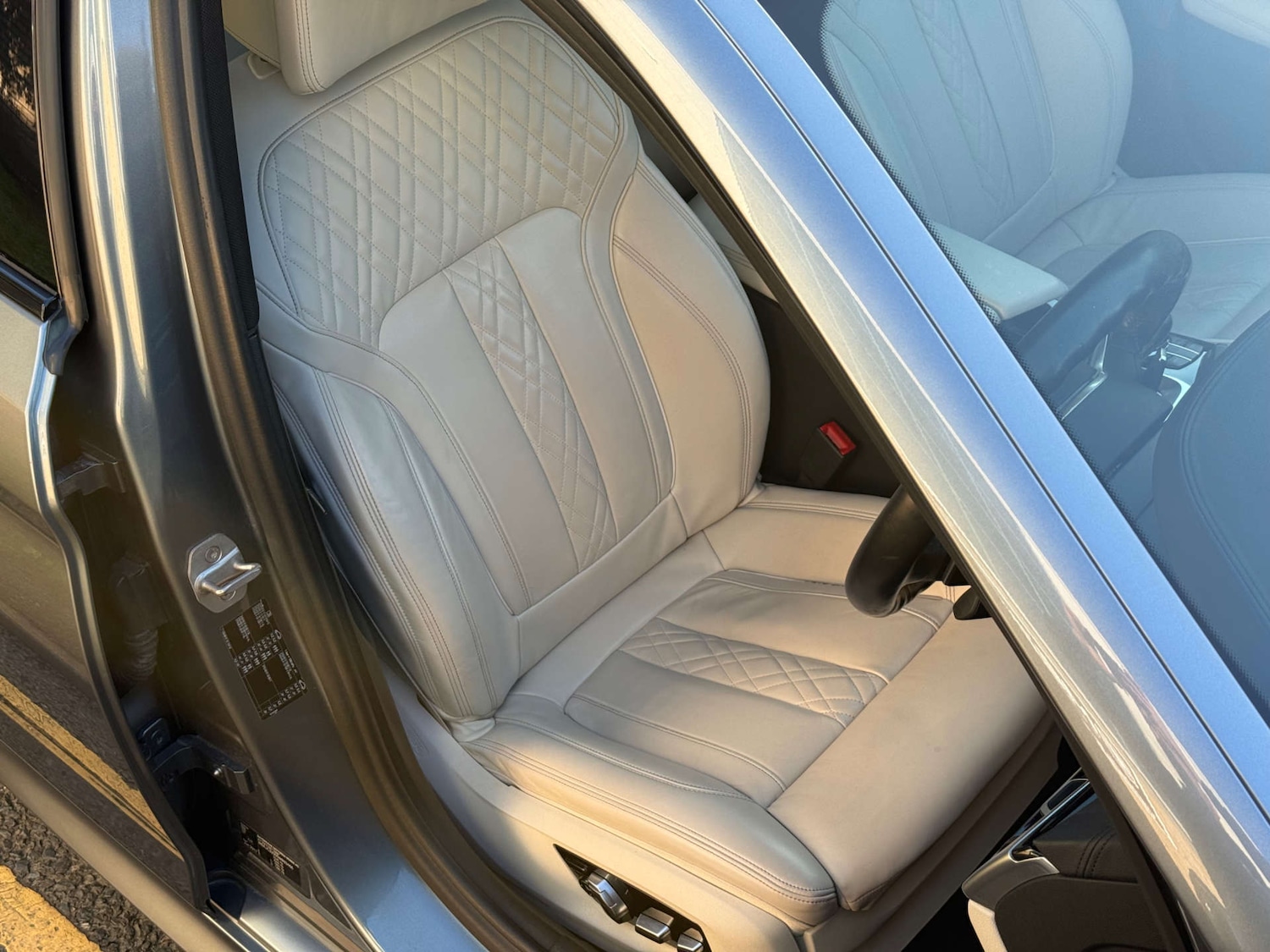 Used BMW 5 Series 2017 for sale - 77729019: Photo 40