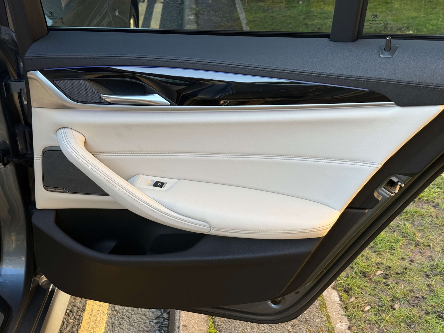 Used BMW 5 Series 2017 for sale - 77729019: Photo 48