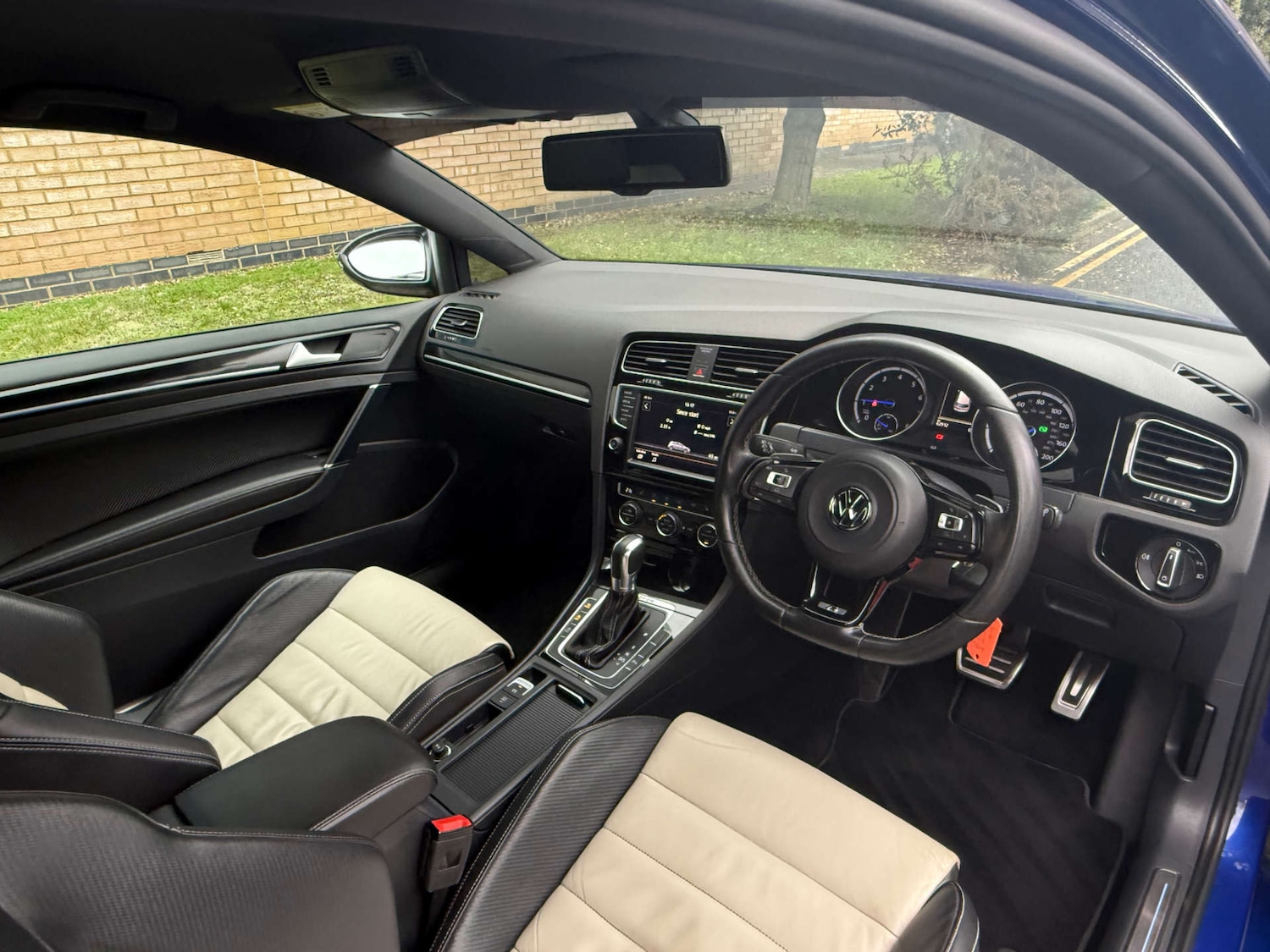 Used Volkswagen Golf 2016 for sale - 76551742: Photo 30