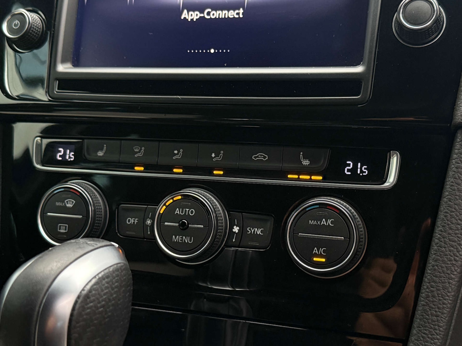 Used Volkswagen Golf 2016 for sale - 76551742: Photo 37