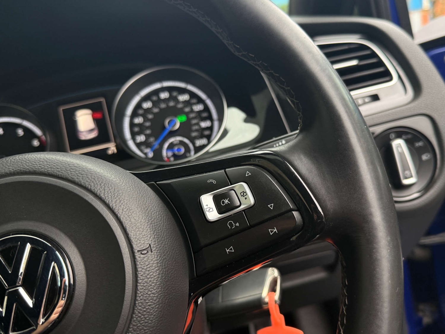 Used Volkswagen Golf 2016 for sale - 76551742: Photo 42