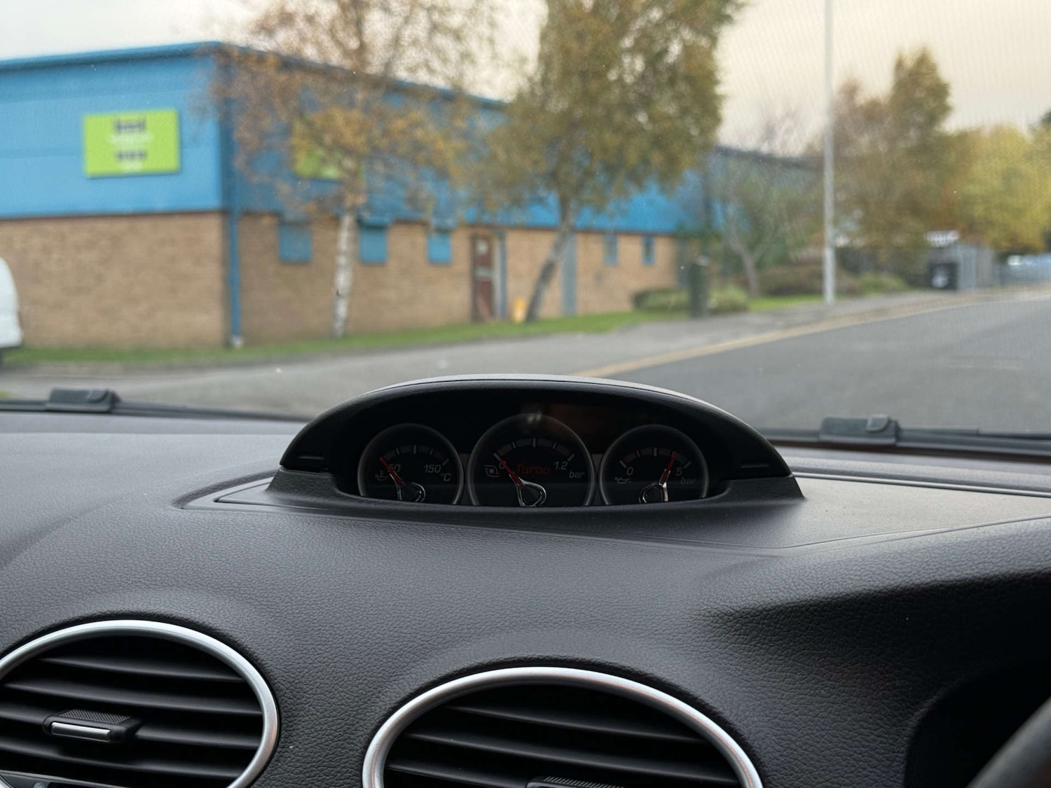 Used Ford Focus 2010 for sale - 76495829: Photo 25