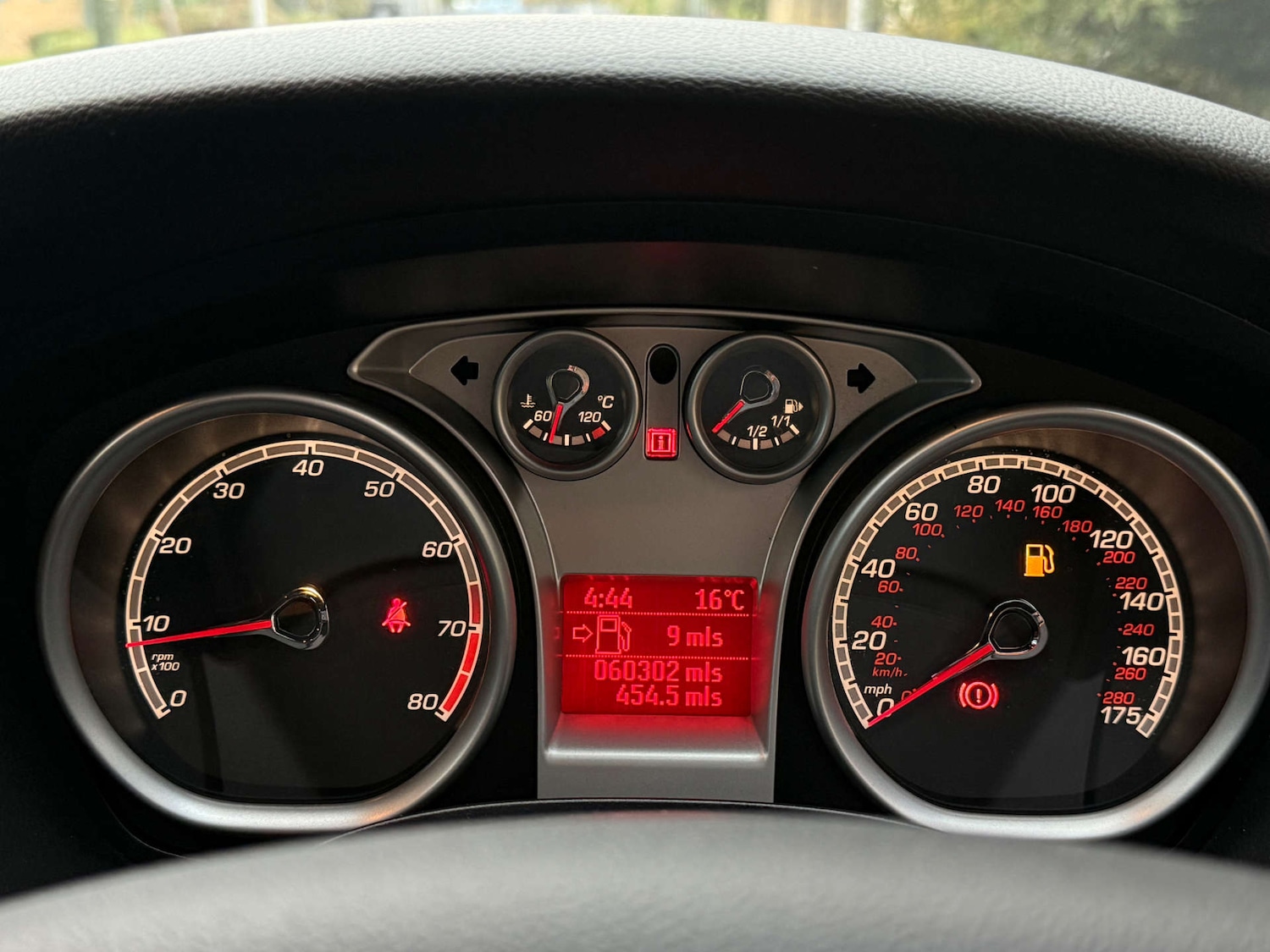 Used Ford Focus 2010 for sale - 76495829: Photo 39