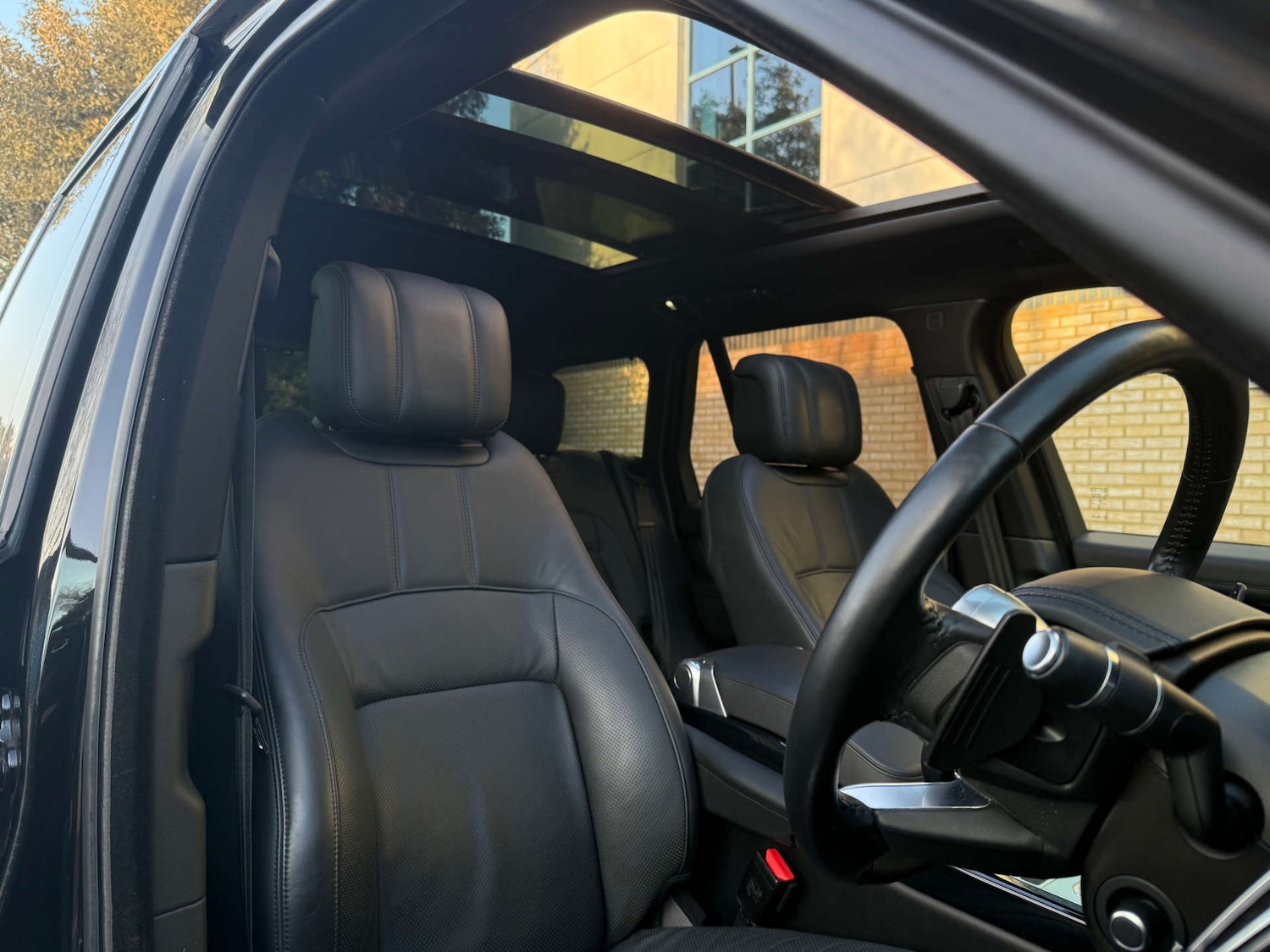 Used Land Rover Range Rover 2019 for sale - 77771468: Photo 2