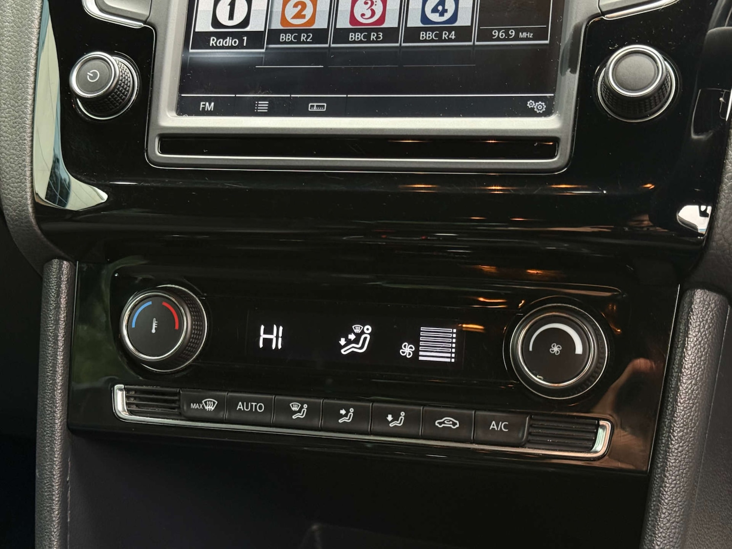 Used Volkswagen Polo 2016 for sale - 77872462: Photo 31