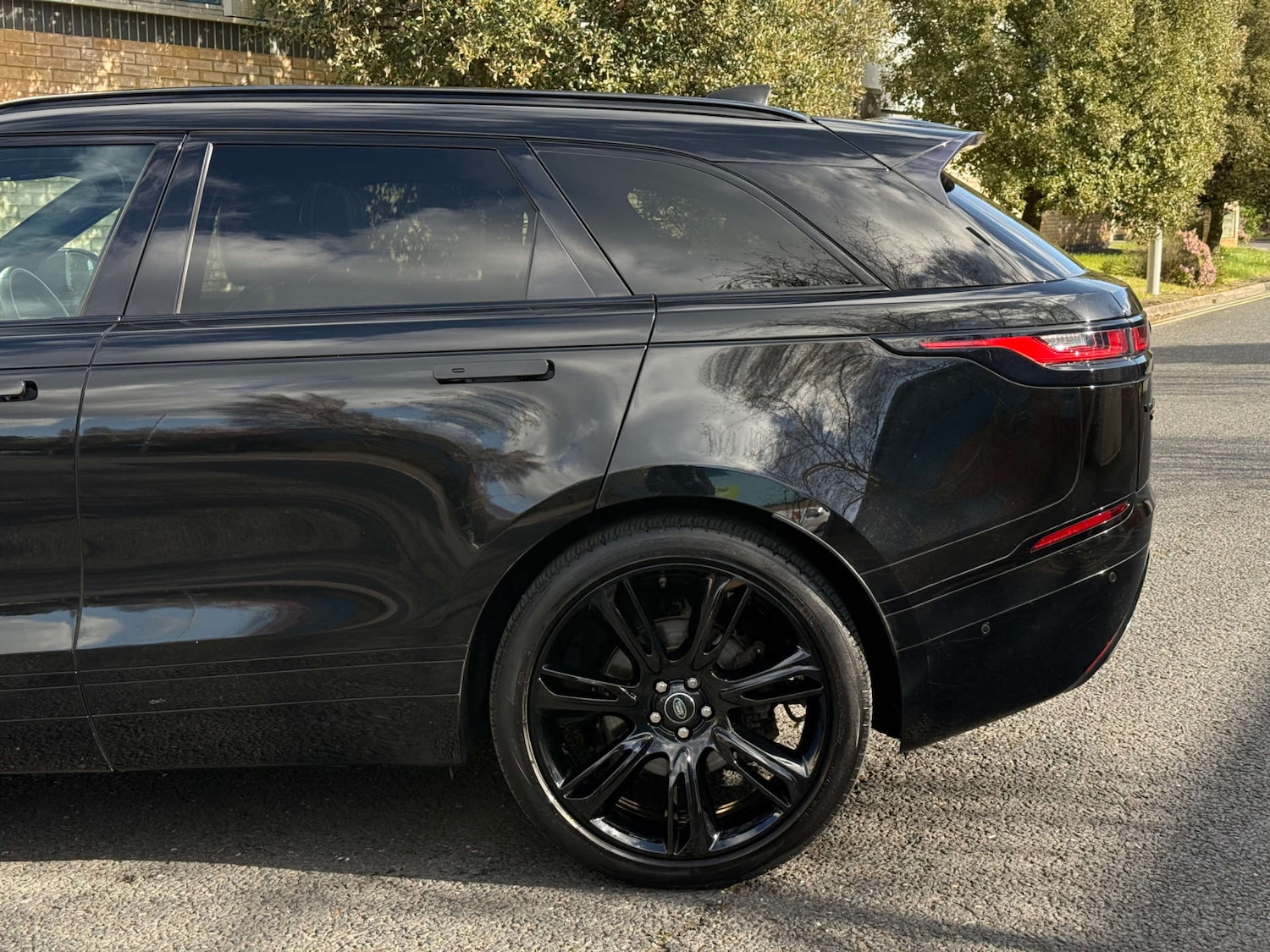 Used Land Rover Range Rover Velar 2019 for sale - 78133395: Photo 14