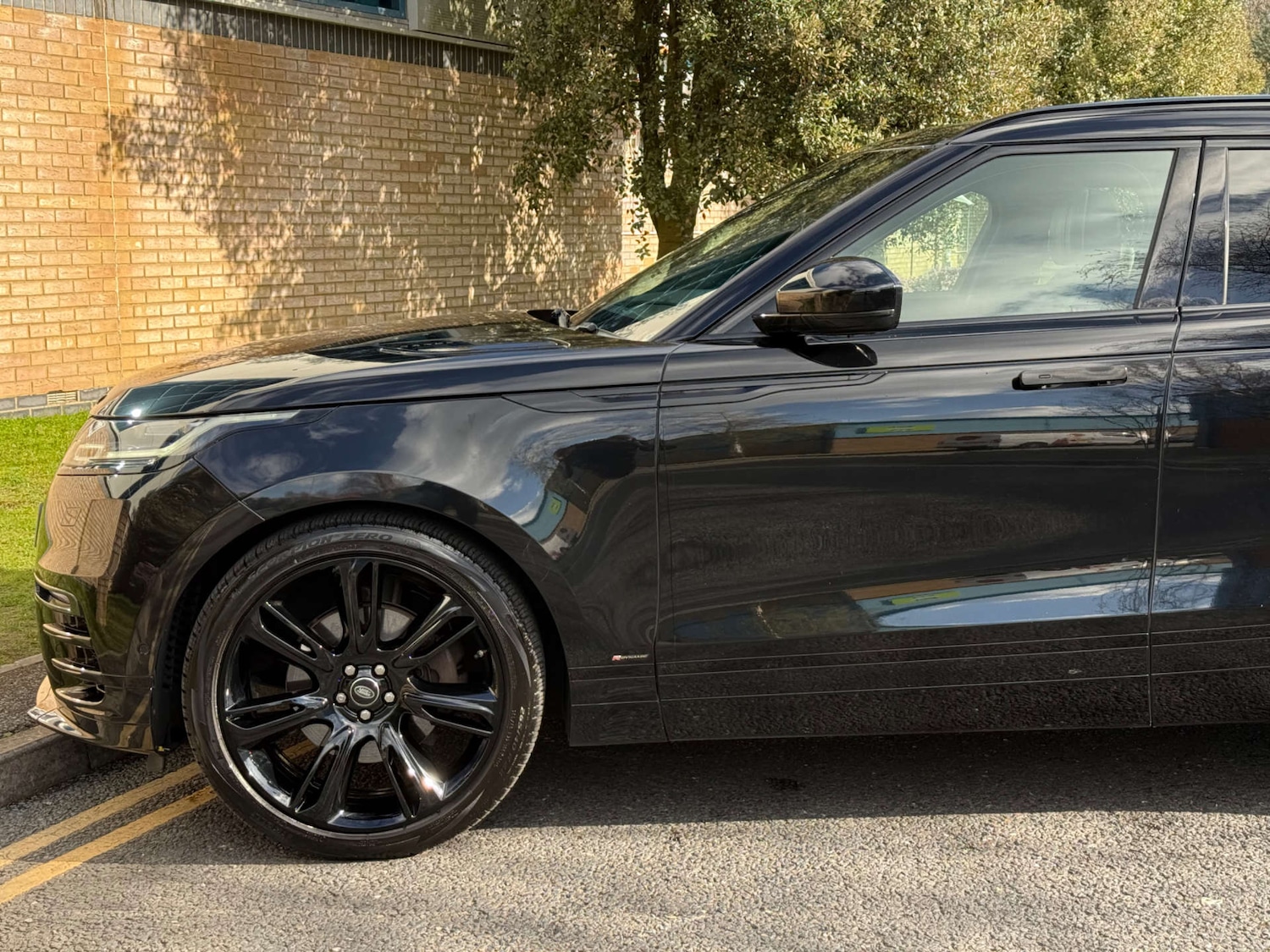 Used Land Rover Range Rover Velar 2019 for sale - 78133395: Photo 15