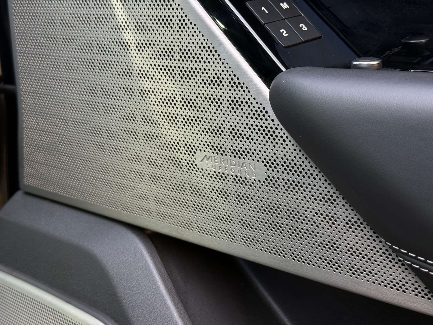 Used Land Rover Range Rover Velar 2019 for sale - 78133395: Photo 41