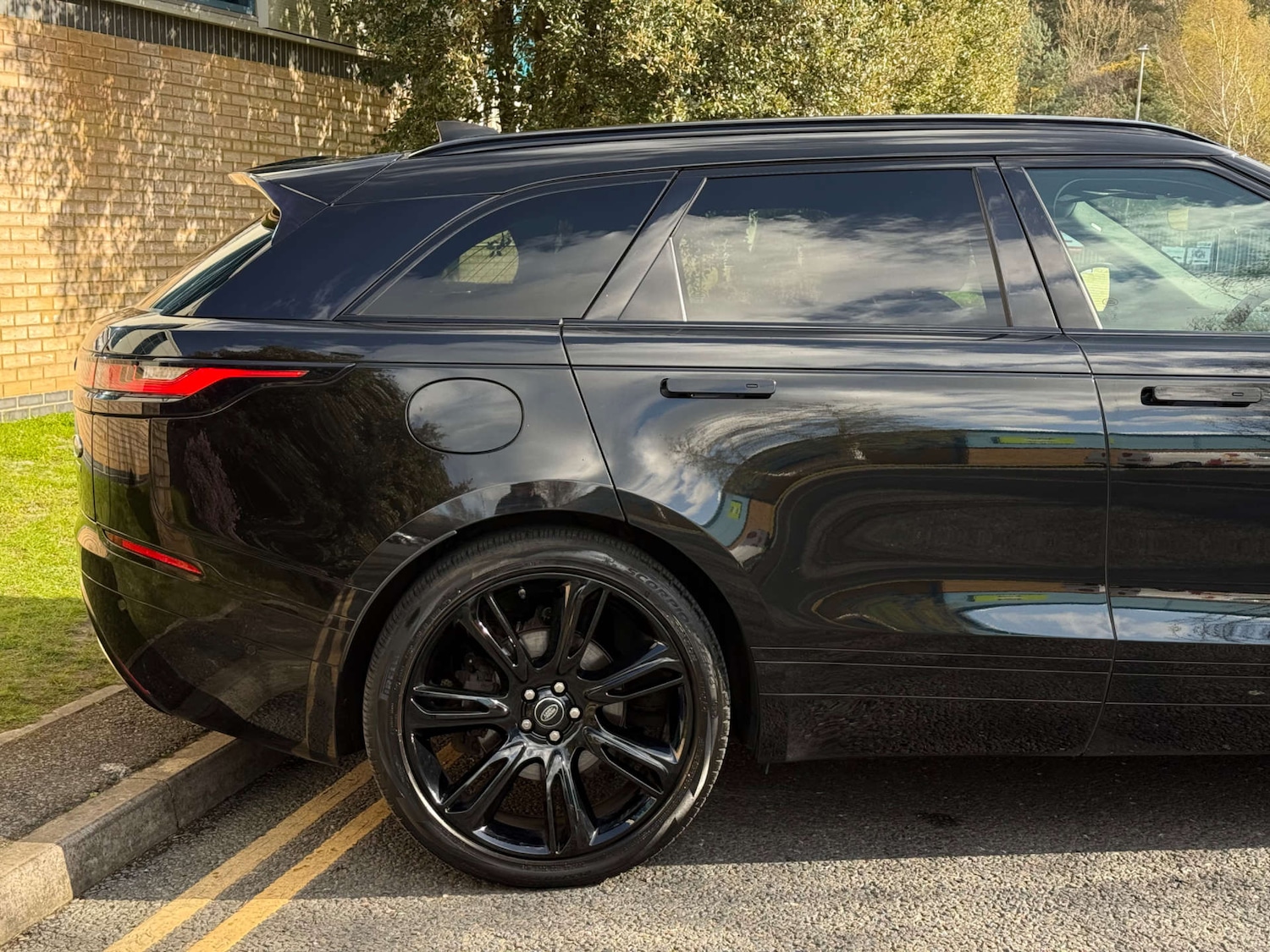 Used Land Rover Range Rover Velar 2019 for sale - 78133395: Photo 8