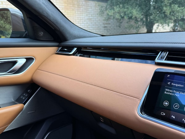 Used Land Rover Range Rover Velar 2019 for sale - 76209996: Photo 41