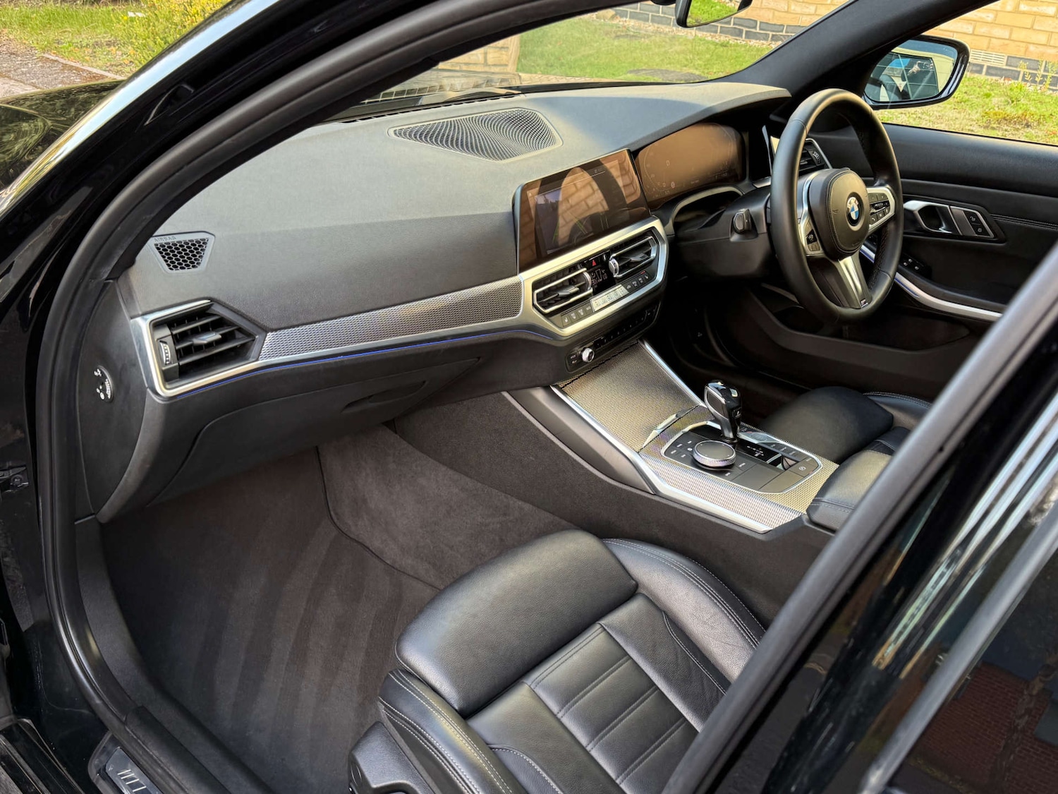 Used BMW 3 Series 2019 for sale - 76387492: Photo 2