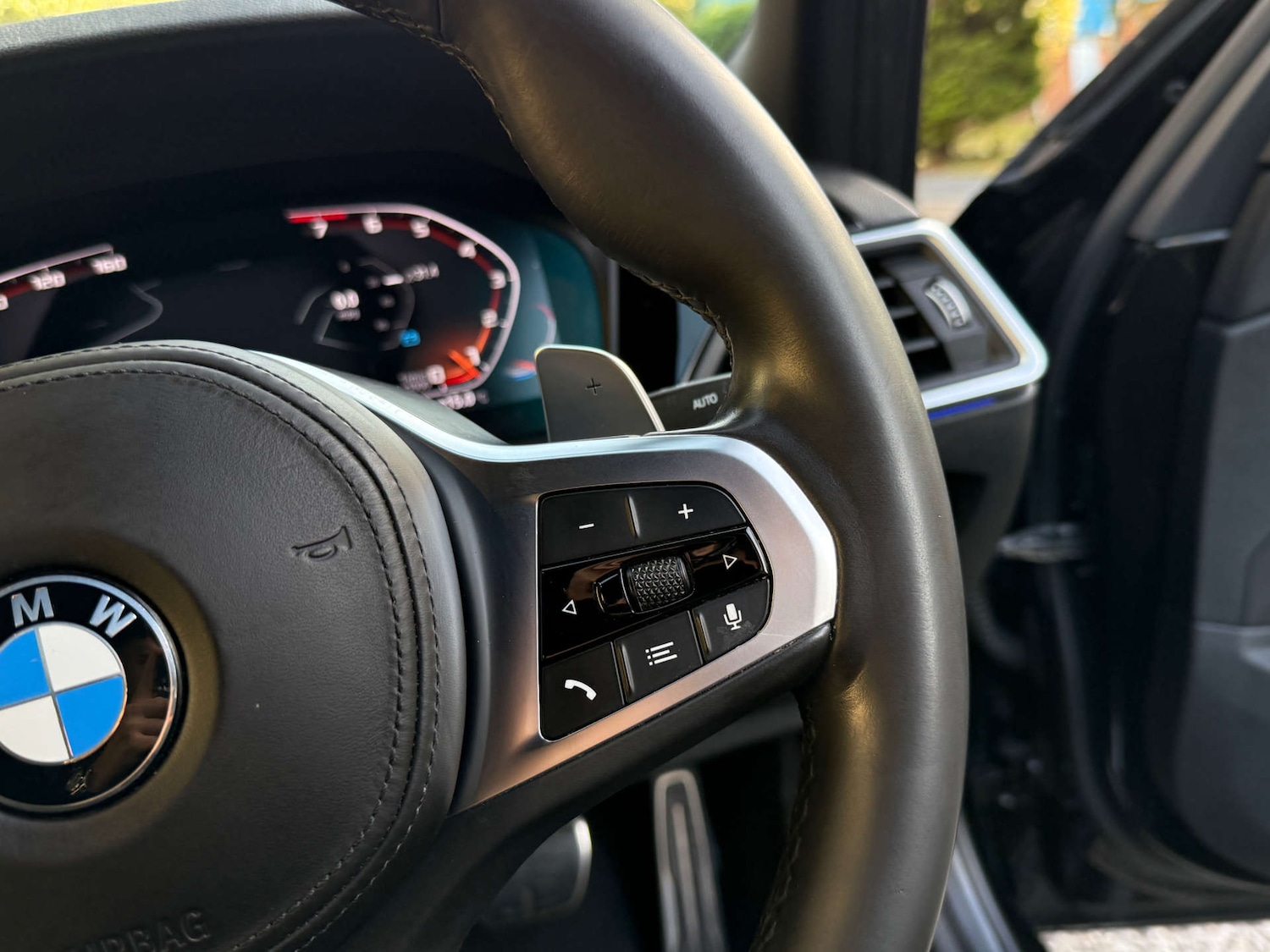 Used BMW 3 Series 2019 for sale - 76387492: Photo 44