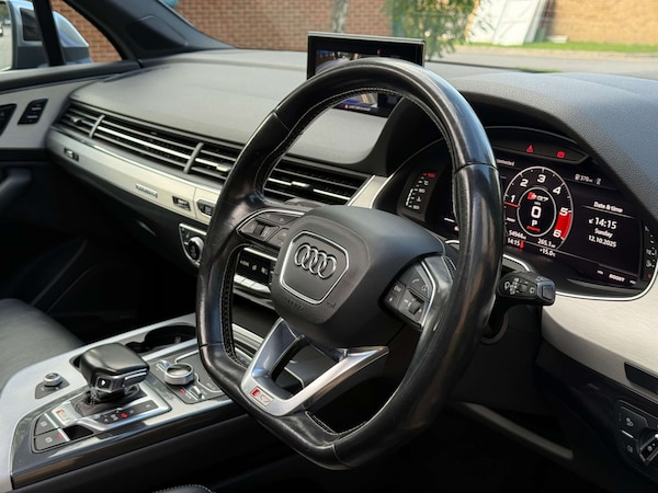 Used Audi Q7 2016 for sale - 76262643: Photo 2