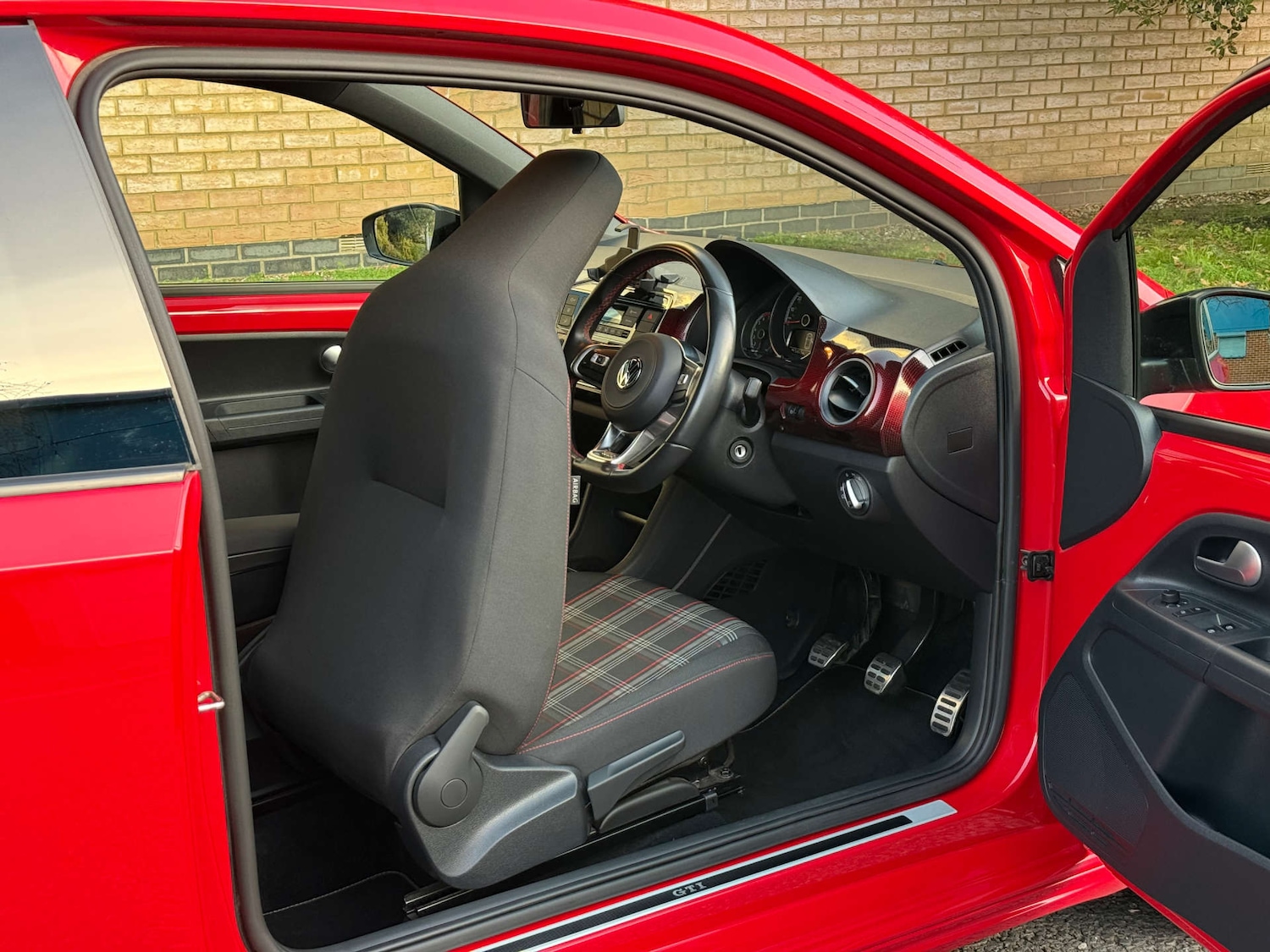 Used Volkswagen up! 2018 for sale - 77073385: Photo 26