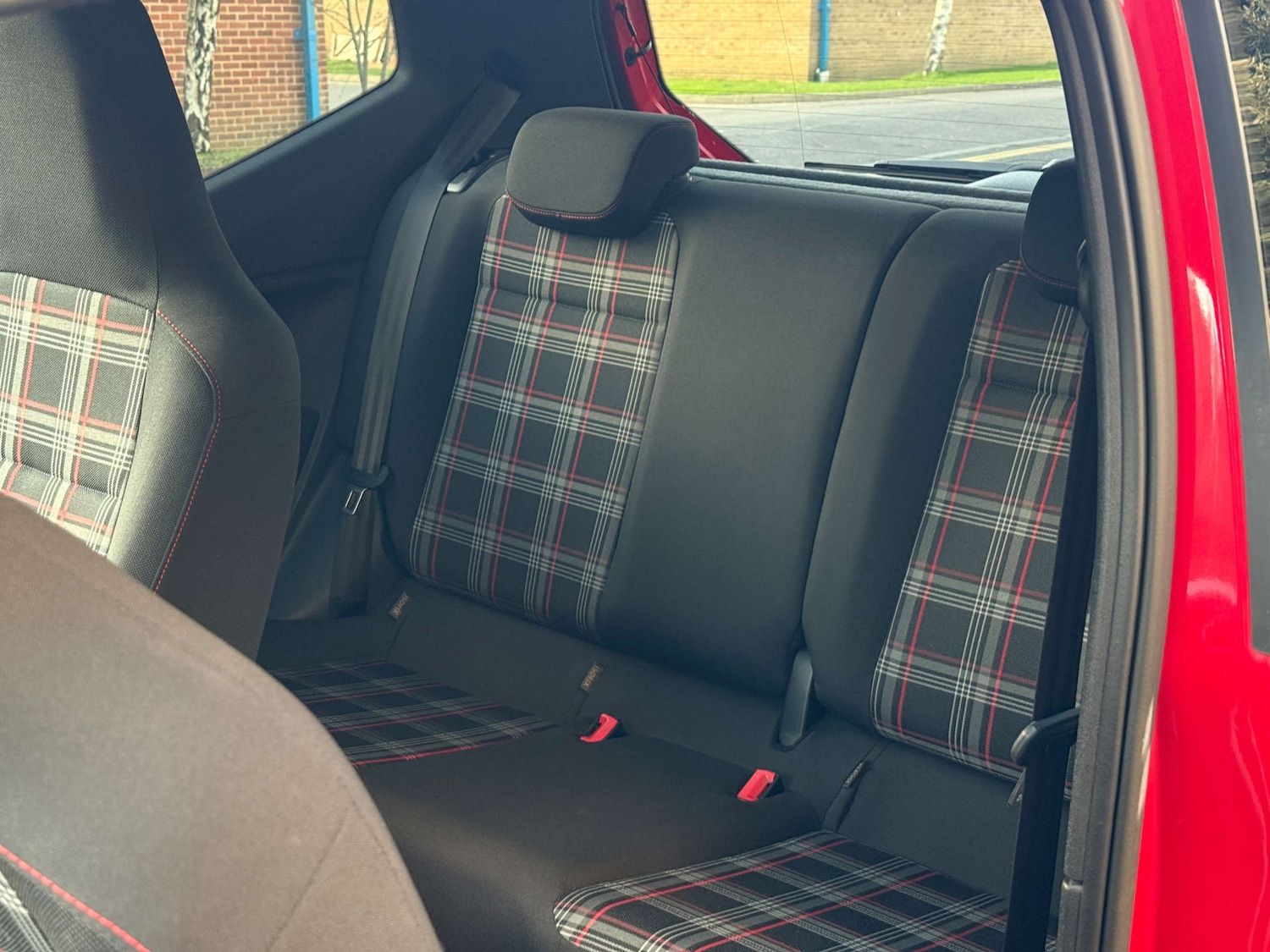 Used Volkswagen up! 2018 for sale - 77073385: Photo 39