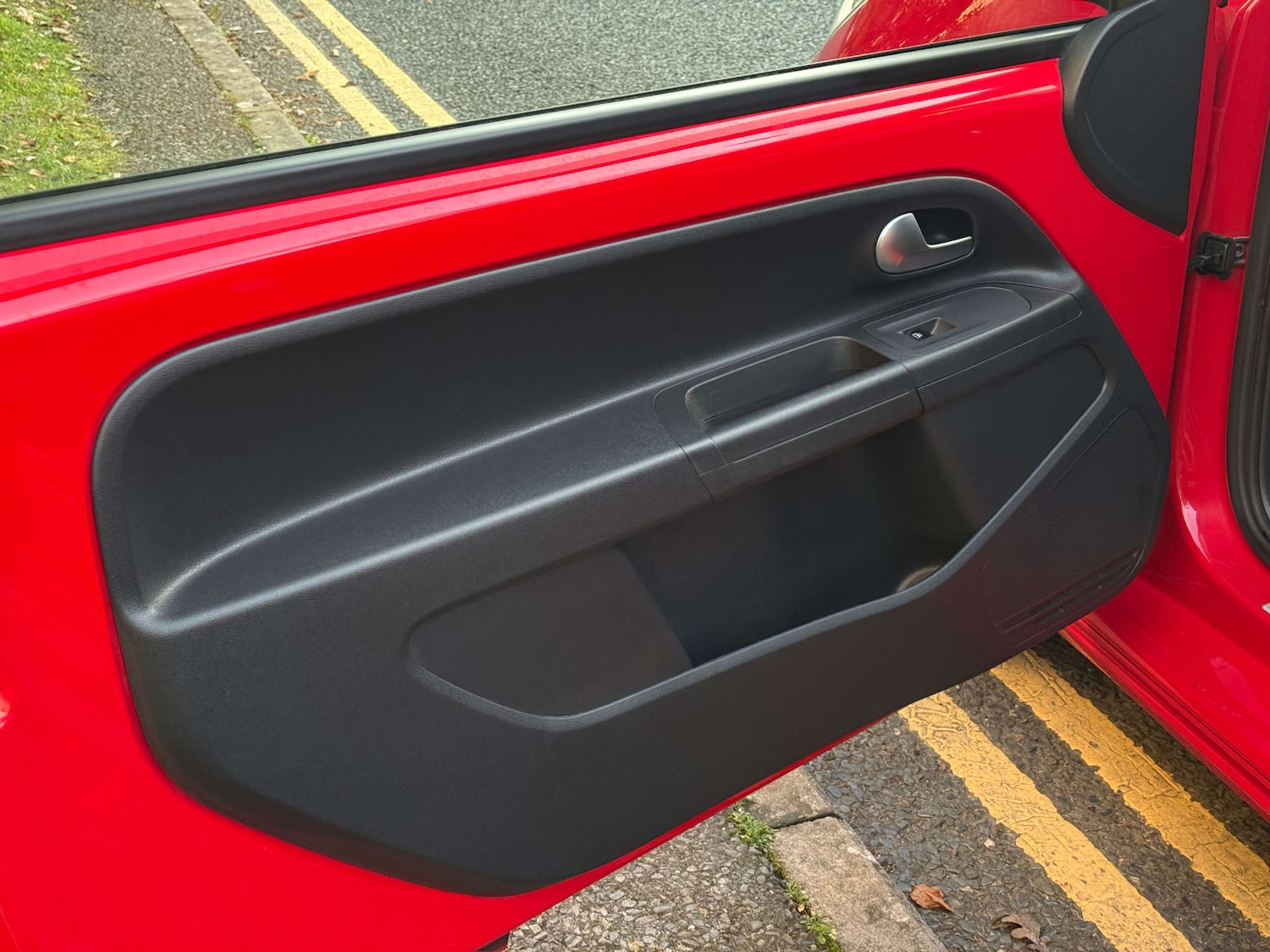 Used Volkswagen up! 2018 for sale - 77073385: Photo 42