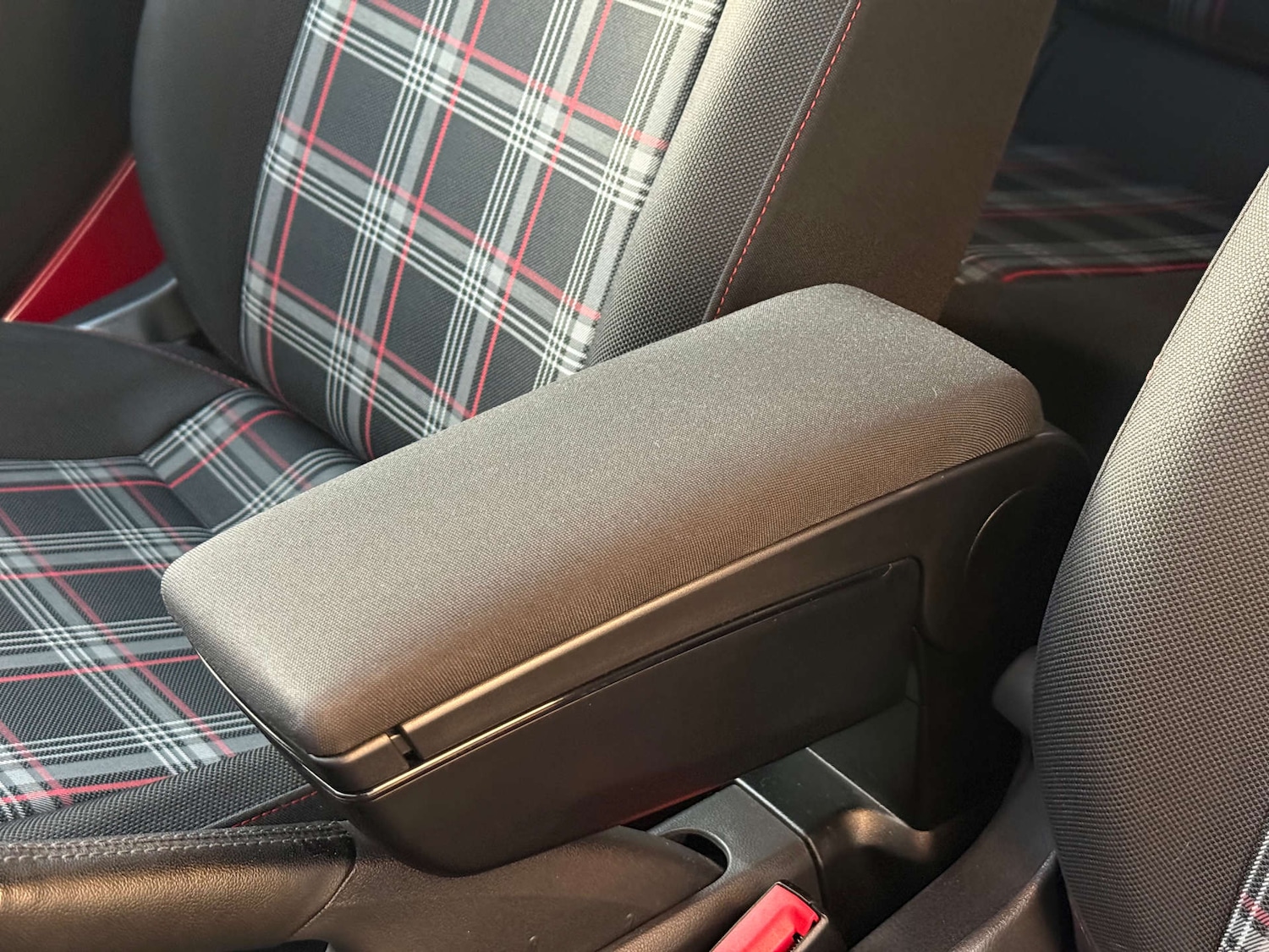 Used Volkswagen up! 2018 for sale - 77073385: Photo 44