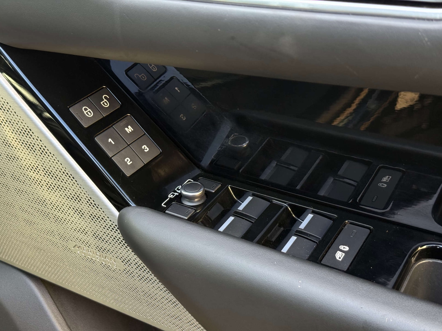 Used Land Rover Range Rover Velar 2019 for sale - 78027684: Photo 52