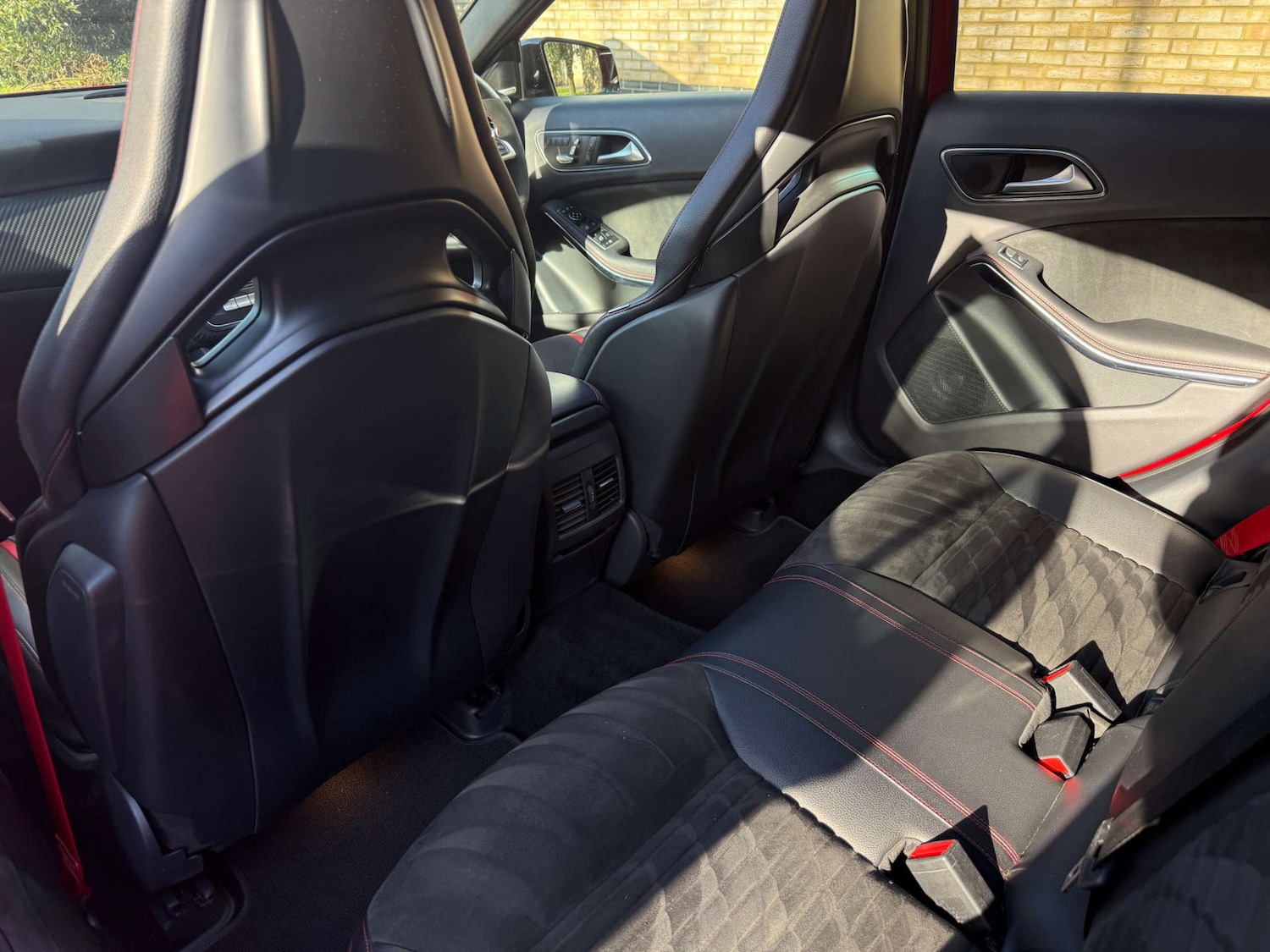 Used Mercedes-Benz A-Class 2015 for sale - 78045916: Photo 40