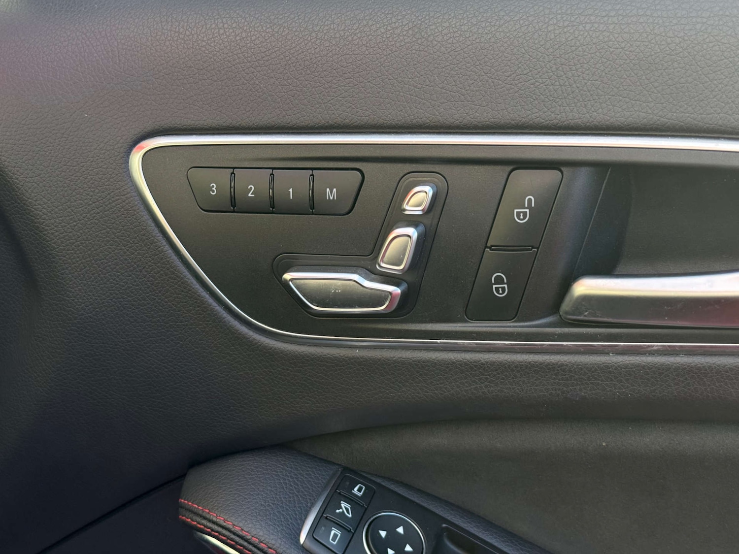 Used Mercedes-Benz A-Class 2015 for sale - 78045916: Photo 51