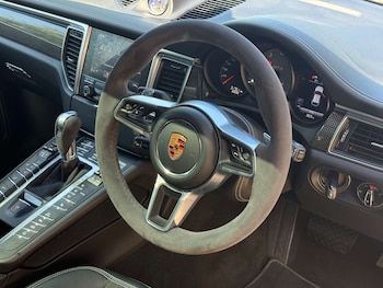Used Porsche Macan 2018 for sale - 78446475: Photo