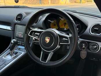 Used Porsche Cayman 2019 for sale - 79549631: Photo